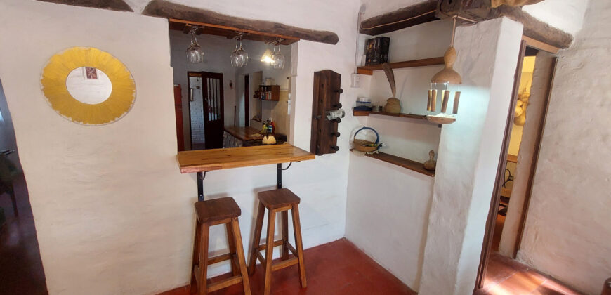 CASA CON CUATRO DORMITORIOS+DEPARTAMENTO-PLENO CENTRO