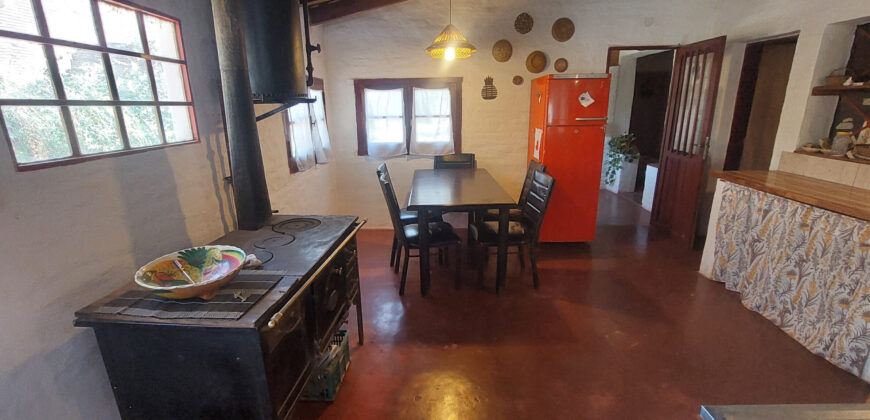 CASA CON CUATRO DORMITORIOS+DEPARTAMENTO-PLENO CENTRO