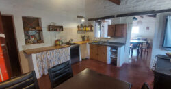 CASA CON CUATRO DORMITORIOS+DEPARTAMENTO-PLENO CENTRO