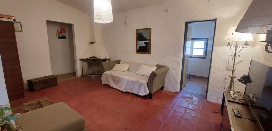 CASA CON CUATRO DORMITORIOS+DEPARTAMENTO-PLENO CENTRO