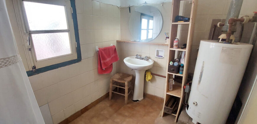 CASA CON CUATRO DORMITORIOS+DEPARTAMENTO-PLENO CENTRO