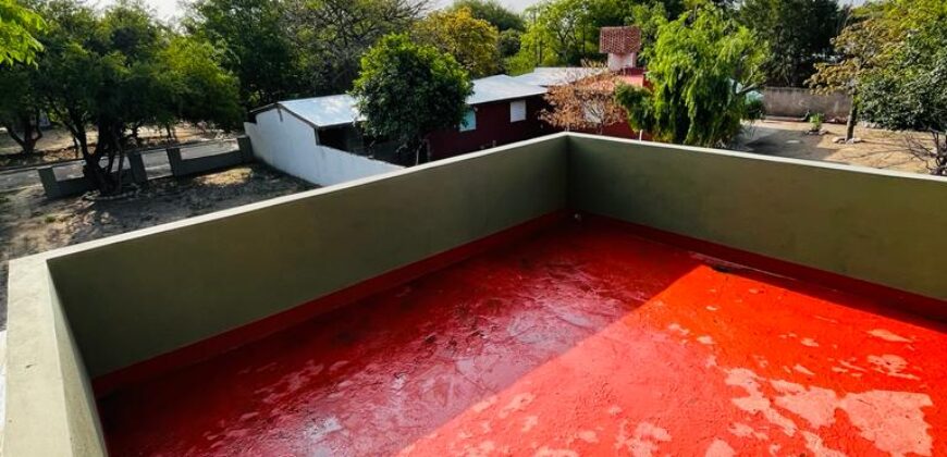 CASA A ESTRENAR CON TERRENO AMPLIO Y ACEQUIA- EXCELENTE UBICACION