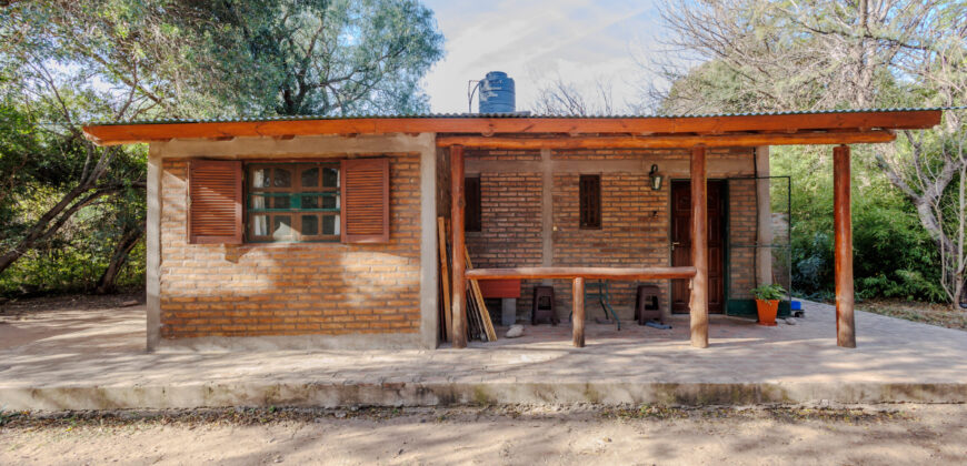 DOS CABAÑAS EN LOS CALLEJONES- 3200m2