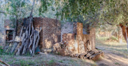 LOTE CON CONSTRUCCION A TERMINAR- PLENO CENTRO