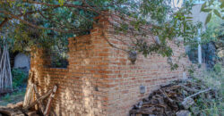 LOTE CON CONSTRUCCION A TERMINAR- PLENO CENTRO