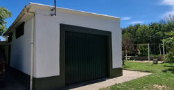 EXCELENTE PROPIEDAD CON AMPLIO TERRENO Y ACEQUIA