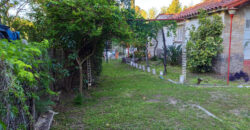 CHALET EN PLENO CENTRO- PARQUE CON PILETA Y QUINCHO