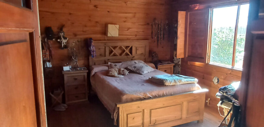 HERMOSO CHALET DE MADERA SOBRE AV CACIQUE TULIAN