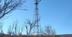 HERMOSO CHALET DE MADERA SOBRE AV CACIQUE TULIAN