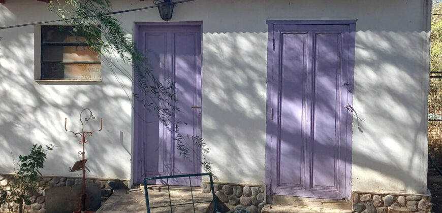 HERMOSO CHALET DE MADERA SOBRE AV CACIQUE TULIAN