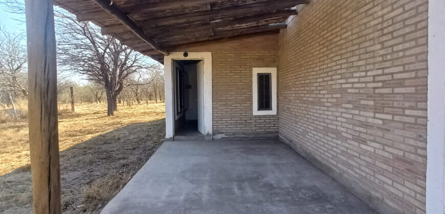 CASA DE DOS DORMITORIOS EN LOS SAUCES