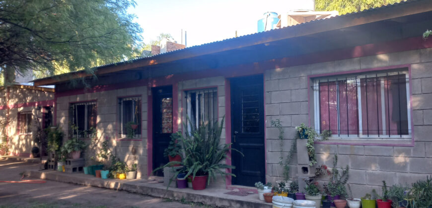 AMPLIA CASA+DOS DEPARTAMENTOS+DOS MONOAMBIENTES