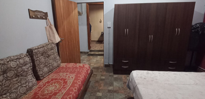 AMPLIA CASA+DOS DEPARTAMENTOS+DOS MONOAMBIENTES