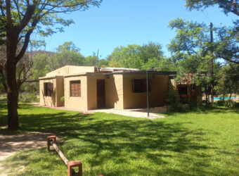 SE VENDE AMPLIA HOSTERIA Y CABAÑAS CON PILETA