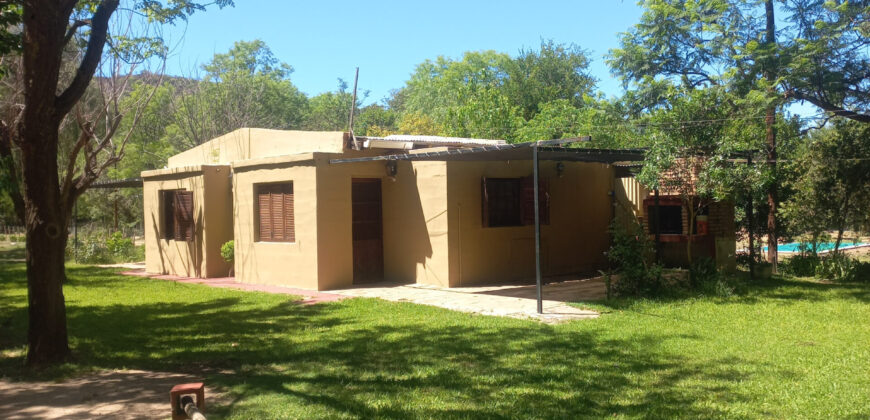 SE VENDE AMPLIA HOSTERIA Y CABAÑAS CON PILETA