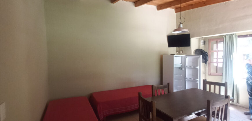 SE VENDE AMPLIA HOSTERIA Y CABAÑAS CON PILETA