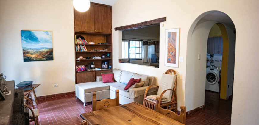 HERMOSA CASA DE TRES DORMITORIOS + DEPARTAMENTO- IDEAL PARA EMPRENDIMIENTO TURISTICO