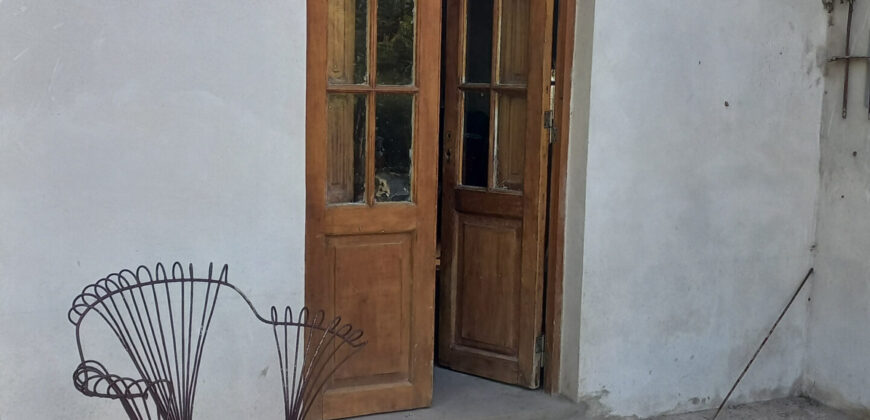 SE VENDE CASA + DOS CABAÑAS – LUGAR TRANQUILO!