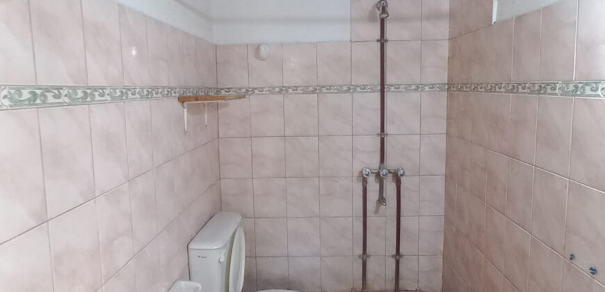 SE VENDE CASA + DOS CABAÑAS – LUGAR TRANQUILO!