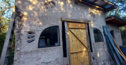 1000m2 CON DOS CONSTRUCCIONES EN ADOBE Y LADRILLO- LAS VERTIENTES