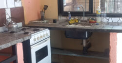 EN PLENO CENTRO DE SAN MARCOS AMPLIA CASA Y MONOAMBIENTE