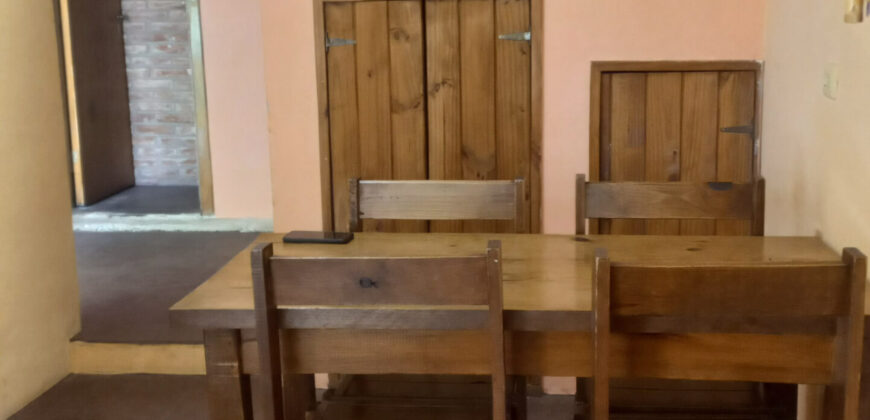 EN PLENO CENTRO DE SAN MARCOS AMPLIA CASA Y MONOAMBIENTE