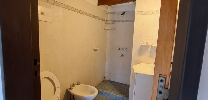 CASA CON 3 DORMITORIOS + AMPLIO GALPON
