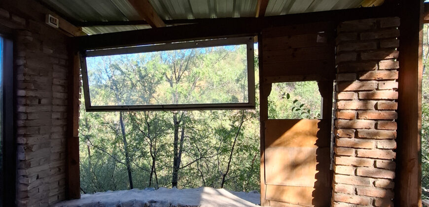 CASA EN MEDIO DE LOS CERROS- terreno de 5000m2-