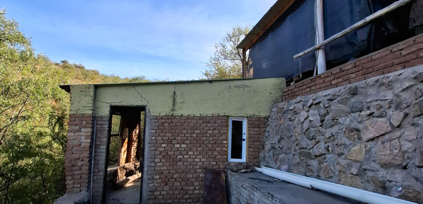 CASA EN MEDIO DE LOS CERROS- terreno de 5000m2-
