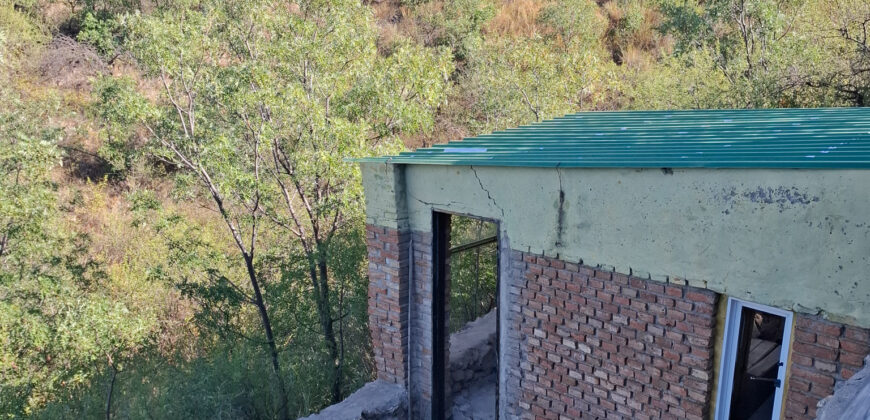 CASA EN MEDIO DE LOS CERROS- terreno de 5000m2-