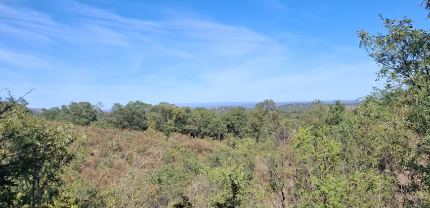 CASA EN MEDIO DE LOS CERROS- terreno de 5000m2-