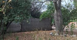 SE VENDE CASA DE DOS DORMITORIOS A TRES CUADRAS DE LA PLAZA