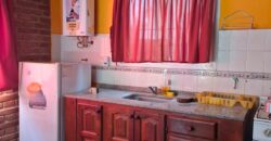 SE VENDE CASA DE DOS DORMITORIOS A TRES CUADRAS DE LA PLAZA
