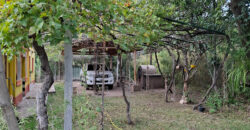 CHALLET DE TRES DORMITORIOS- DOS BAÑOS- PARQUE CON PILETA