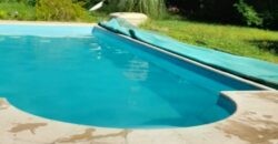 CHALLET DE TRES DORMITORIOS- DOS BAÑOS- PARQUE CON PILETA