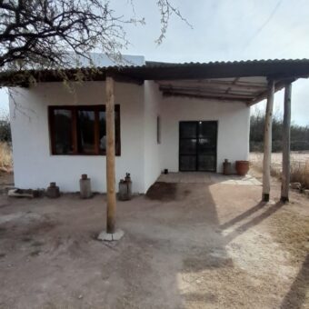 SE VENDE CASA DE UN DORMITORIO EN SAN MARCOS SIERRAS- TERRENO DE 800m2