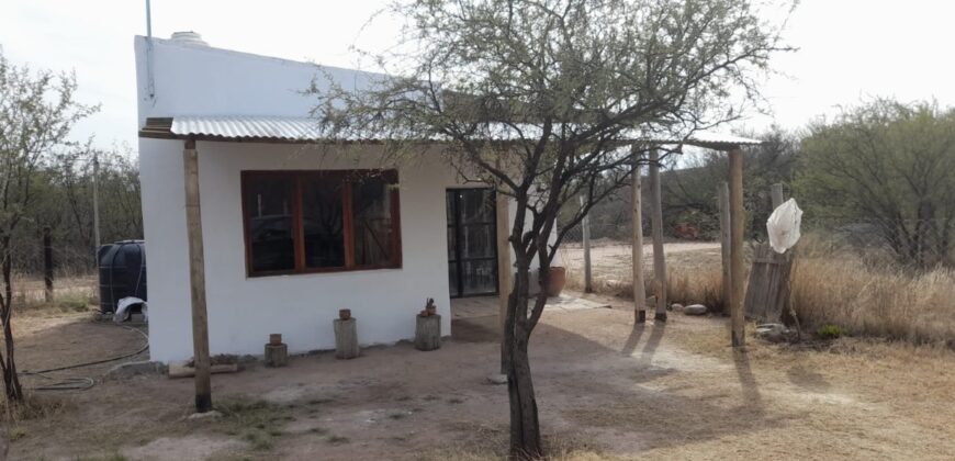 SE VENDE CASA DE UN DORMITORIO EN SAN MARCOS SIERRAS- TERRENO DE 800m2