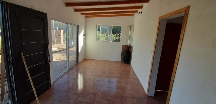 CASA DE DOS DORMITORIOS POR LOS CALLEJONES NATURALES- LA BANDA