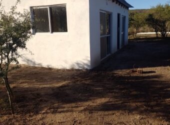 CASA DE DOS DORMITORIOS POR LOS CALLEJONES NATURALES- LA BANDA