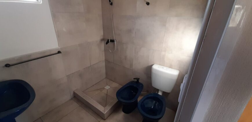 CASA DE DOS DORMITORIOS POR LOS CALLEJONES NATURALES- LA BANDA