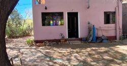 SE VENDE CASA DE DOS PISOS, HERMOSA VISTA A LOS CERROS. BUENA UBICACION