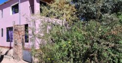 SE VENDE CASA DE DOS PISOS, HERMOSA VISTA A LOS CERROS. BUENA UBICACION