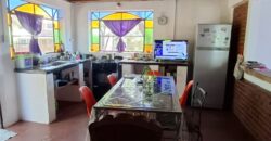 SE VENDE CASA DE DOS PISOS, HERMOSA VISTA A LOS CERROS. BUENA UBICACION