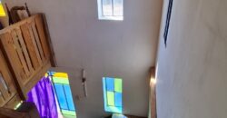 SE VENDE CASA DE DOS PISOS, HERMOSA VISTA A LOS CERROS. BUENA UBICACION