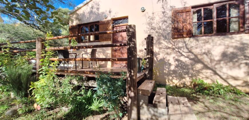 SE ALQUILA HERMOSA CASA DE DOS DORMITORIOS- SAN MARCOS SIERRAS