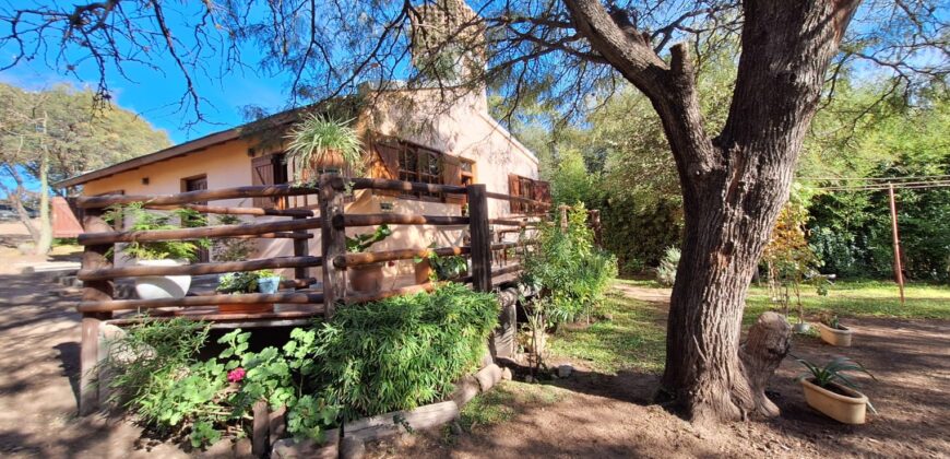 SE ALQUILA HERMOSA CASA DE DOS DORMITORIOS- SAN MARCOS SIERRAS