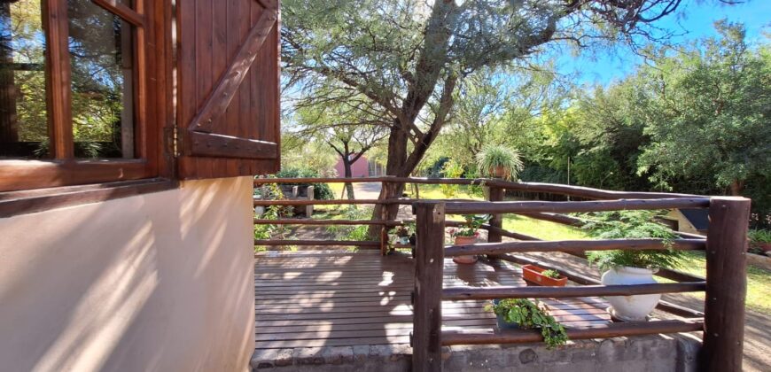 SE ALQUILA HERMOSA CASA DE DOS DORMITORIOS- SAN MARCOS SIERRAS