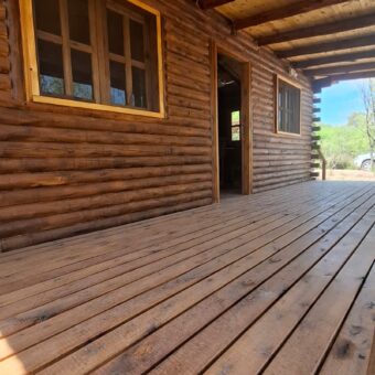 SE ALQUILA ESTA HERMOSA CASA DE TRONCO- CONTRATO POR 1 AÑO