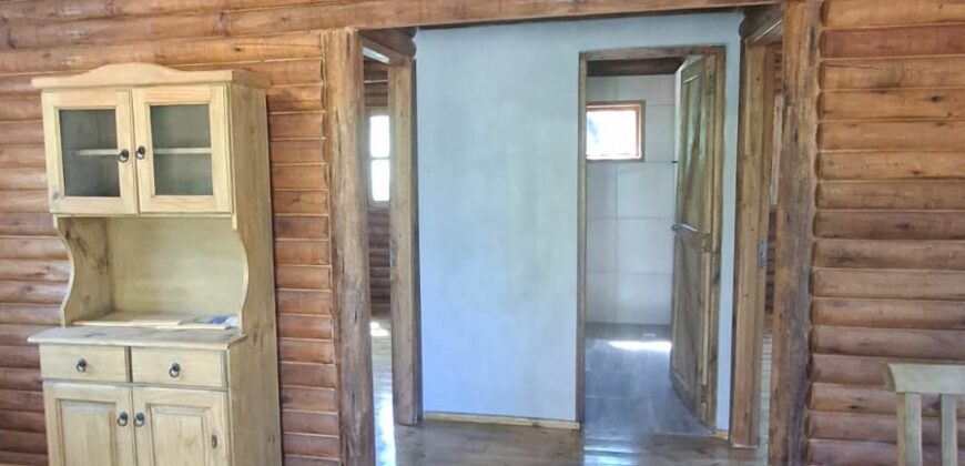 SE ALQUILA ESTA HERMOSA CASA DE TRONCO- CONTRATO POR 1 AÑO