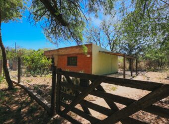 CASA DE DOS DORMITORIOS A UNA CUADRA DEL RIO SAN MARCOS- CALLE EL ZORZAL